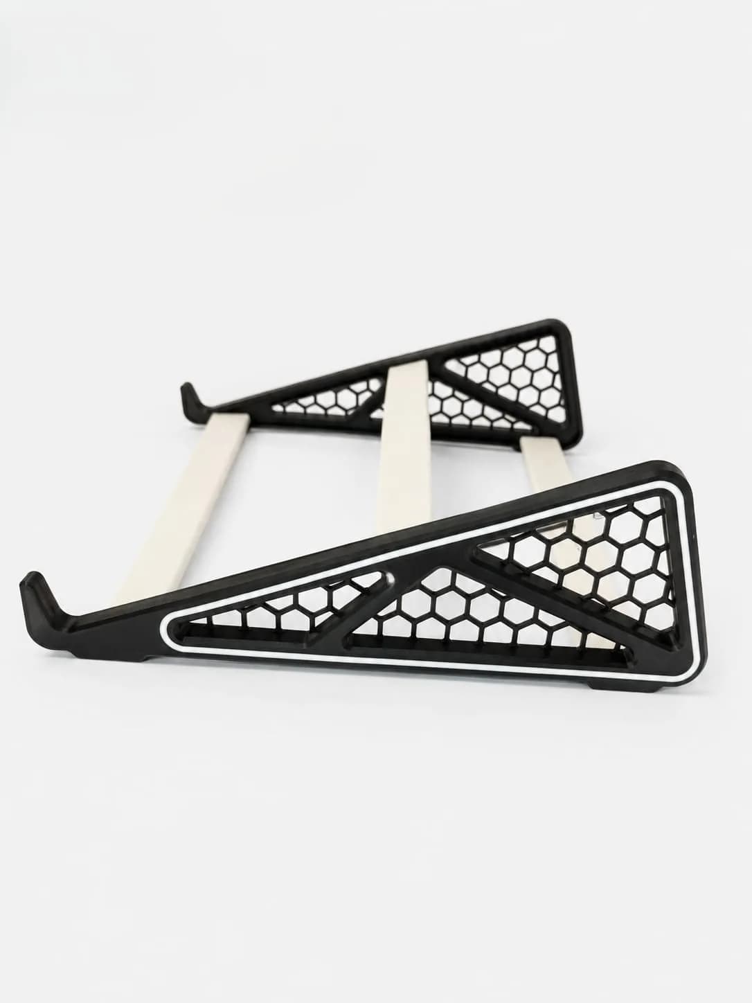 Laptop stand